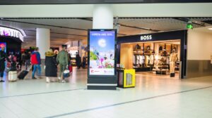 Portada - 060326 retail london gatwick airport d6 andalusia tourism 1 - Al Sol de la Costa