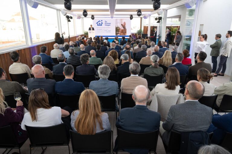 Portada - 3203a5 e 4fb1 9f19 407214951a6d - Al Sol de la Costa