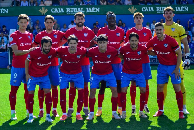 Segunda RFEF: enorme victoria del CD Estepona en Linares para situarse en el playout(2-3) - HGSG8YQ - Al Sol de la Costa