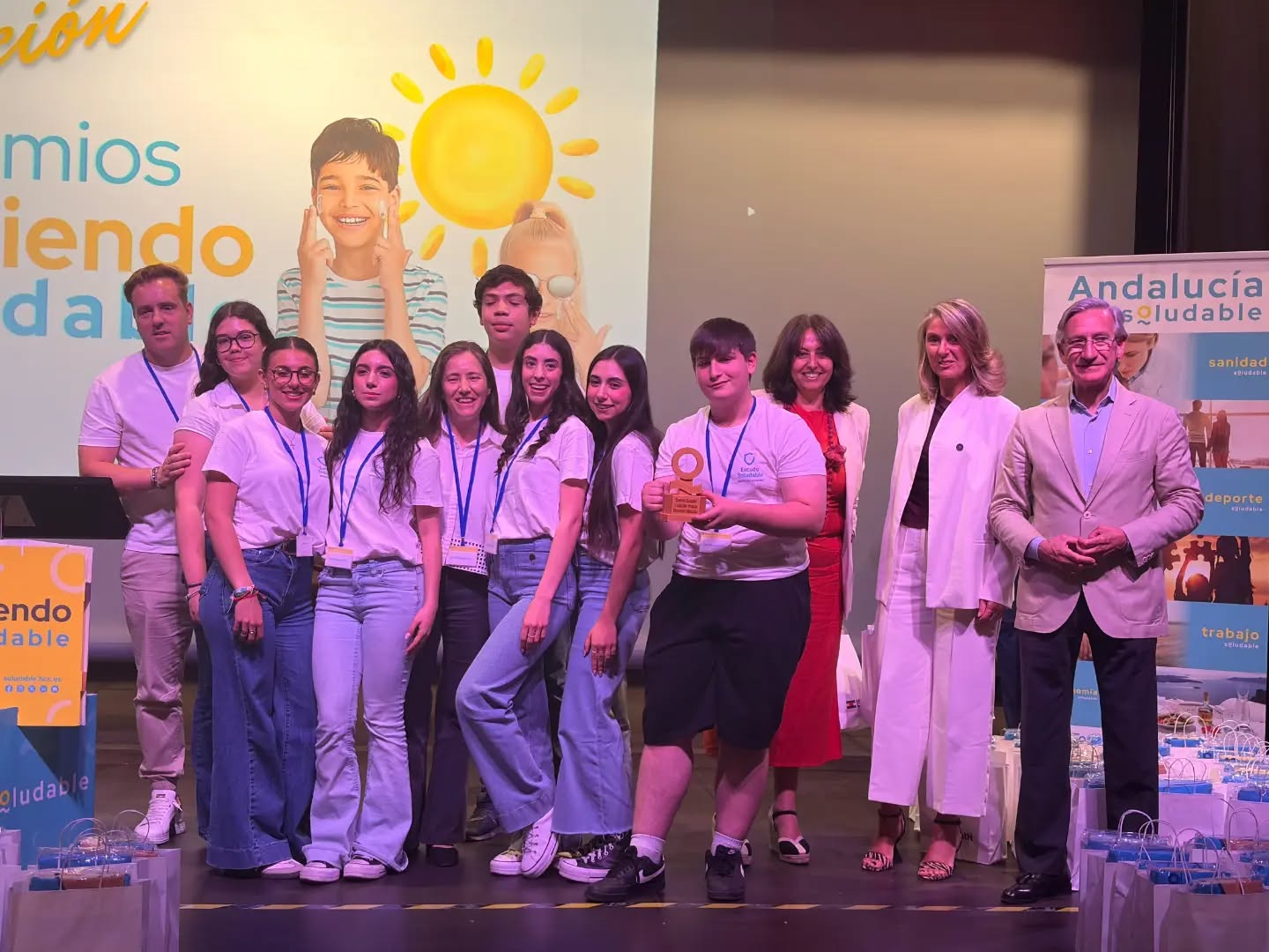 Unos 300 alumnos asisten a la I Edición de los premios para colegios públicos 'Creciendo Soludable' - 7094 - Al Sol de la Costa