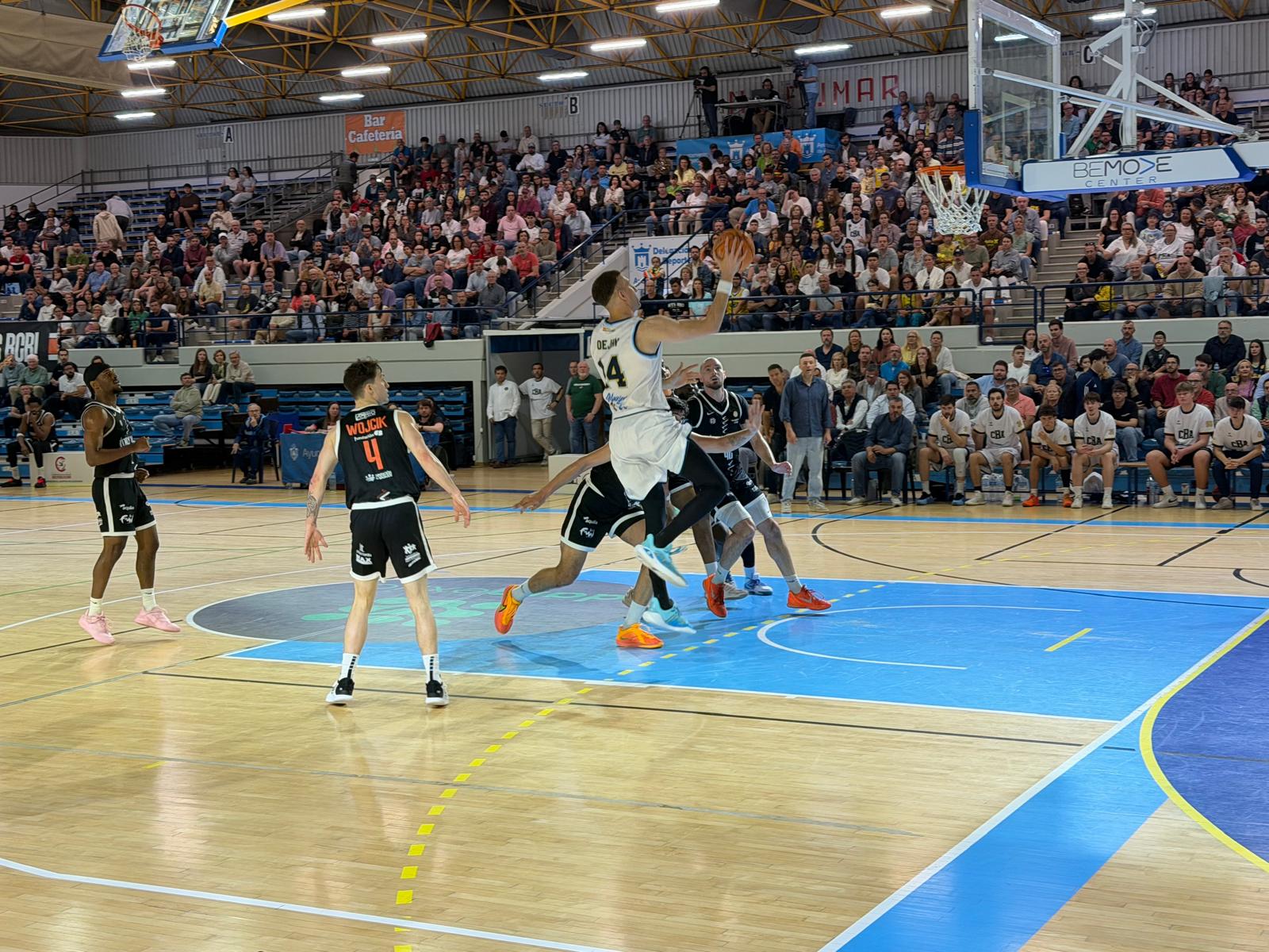 El CB Algeciras inicia este jueves, en Valencia, la fase de ascenso a la Segunda FEB - Foto pabellon Alg - Al Sol de la Costa