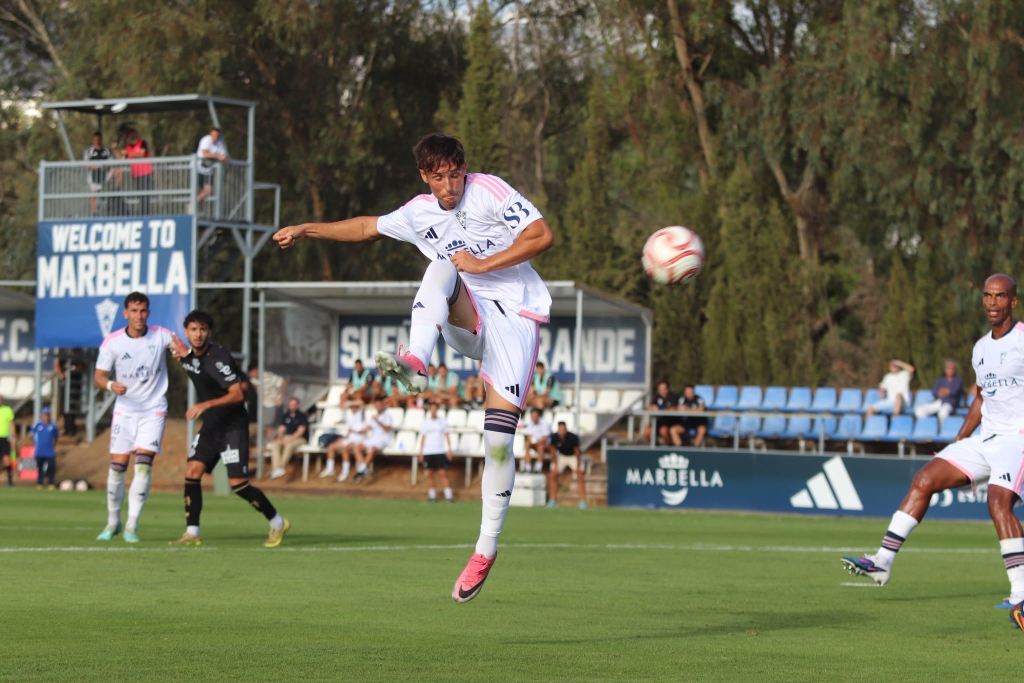 Segunda RFEF: el Marbella FC suma su primera victoria con goleada al Atlético Central(4-1) 1 Segunda RFEF: el Marbella FC suma su primera victoria con goleada al Atlético Central(4-1) - HSr - Al Sol de la Costa