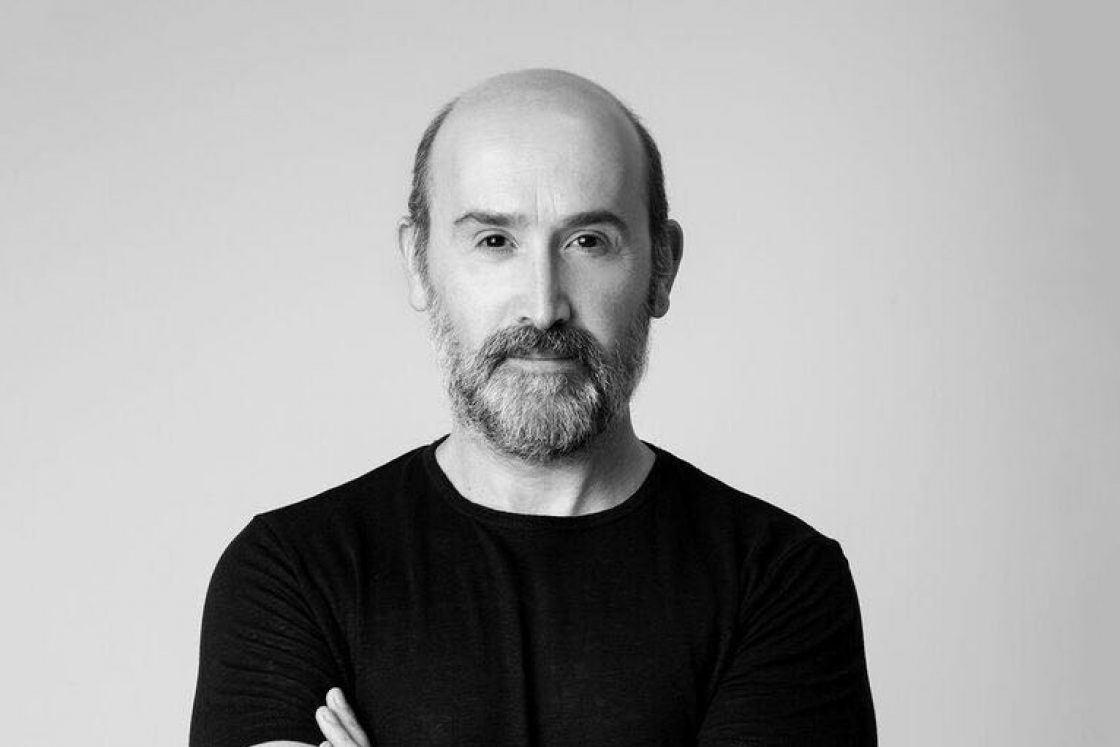 El cantante Javier Ojeda inaugurará en Málaga el ciclo de diálogos '360º' de Fundación Unicaja - Imagen10Camara - Al Sol de la Costa
