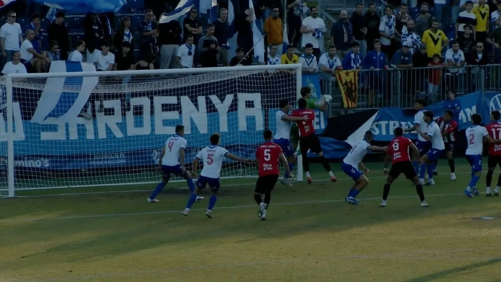 Primera RFEF: pese a adelantarse en el marcador cae el Algeciras en el campo del Europa(2-1) - Imagen2alg - Al Sol de la Costa