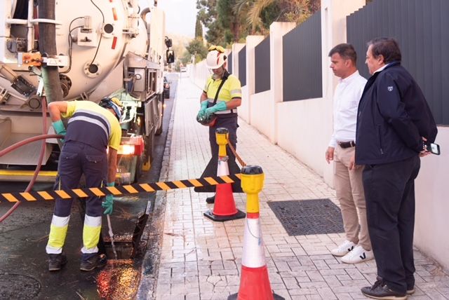 Hidralia limpia en Marbella más de 19.000 imbornales en lo que va de año para garantizar el buen funcionamiento de la red de drenaje - imbornales - Al Sol de la Costa